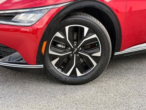 Used 2022 Kia EV6 Wind image 26