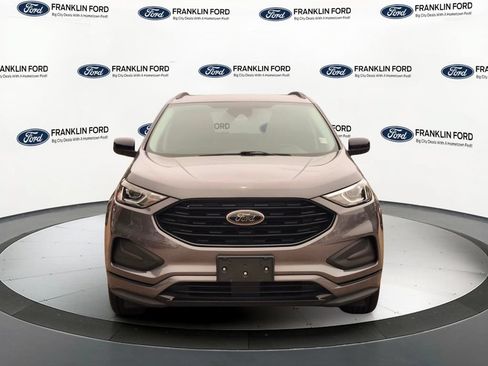Certified 2022 Ford Edge SE w/ Black Appearance Package AWD/4WD image 8