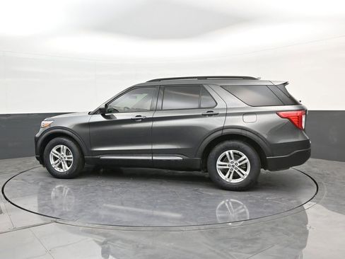 Used 2020 Ford Explorer XLT w/ Equipment Group 202A AWD/4WD image 5
