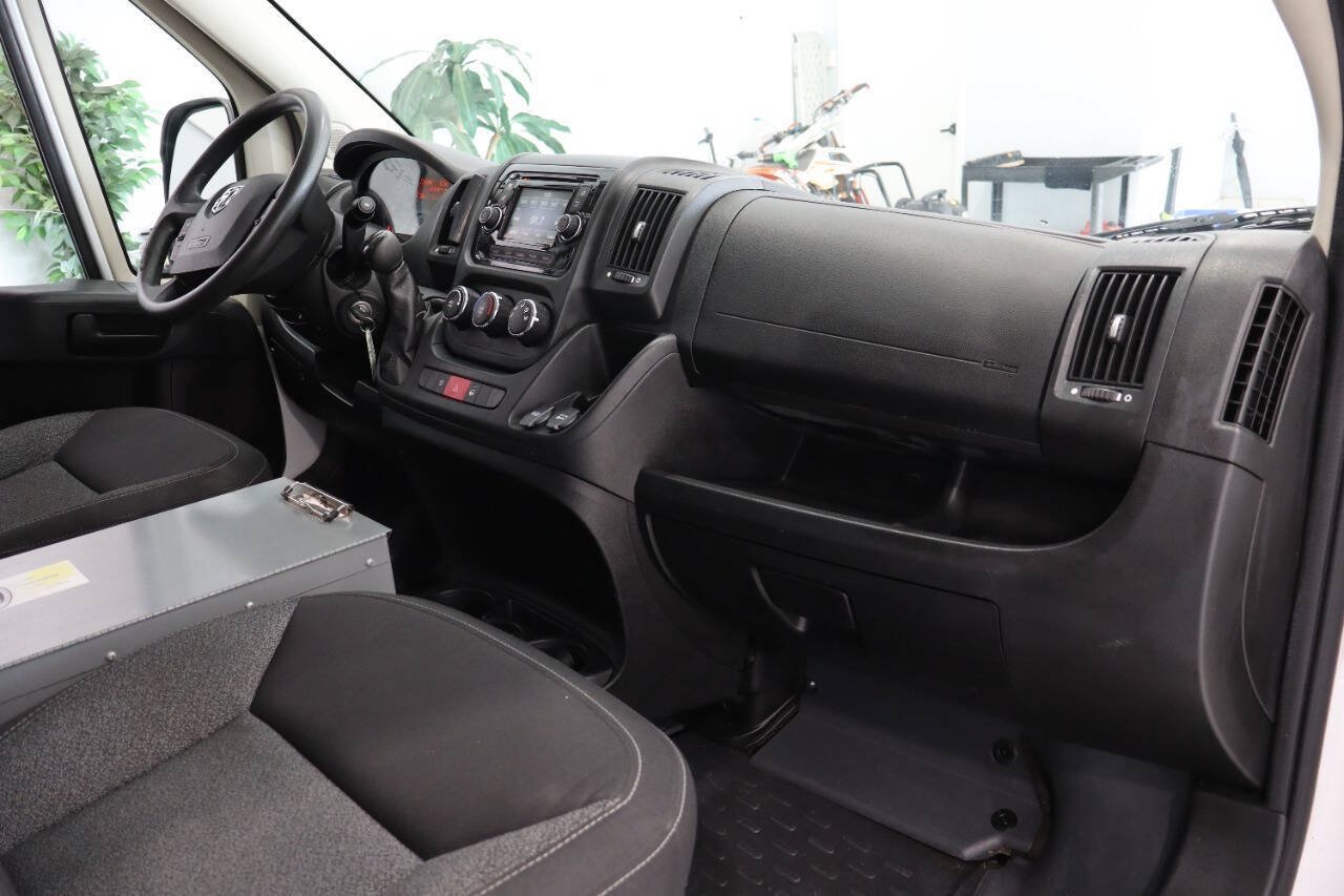 Used 2015 RAM ProMaster 1500 FWD image 9