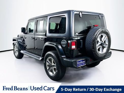 Used 2022 Jeep Wrangler Unlimited Sahara w/ Cold Weather Group AWD/4WD image 6