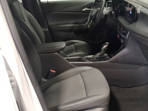 Used 2024 Buick Encore GX Preferred w/ Comfort Package image 21