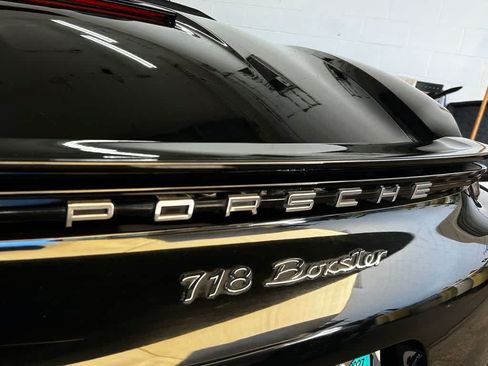 Used 2019 Porsche 718 Boxster RWD image 7