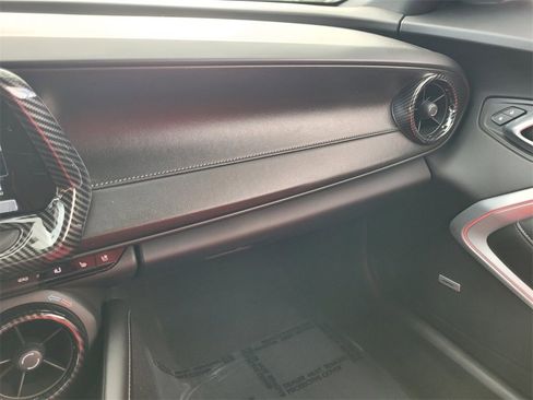 Used 2017 Chevrolet Camaro LT image 27