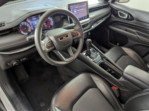 Certified 2023 Jeep Compass Altitude w/ Convenience Group image 11