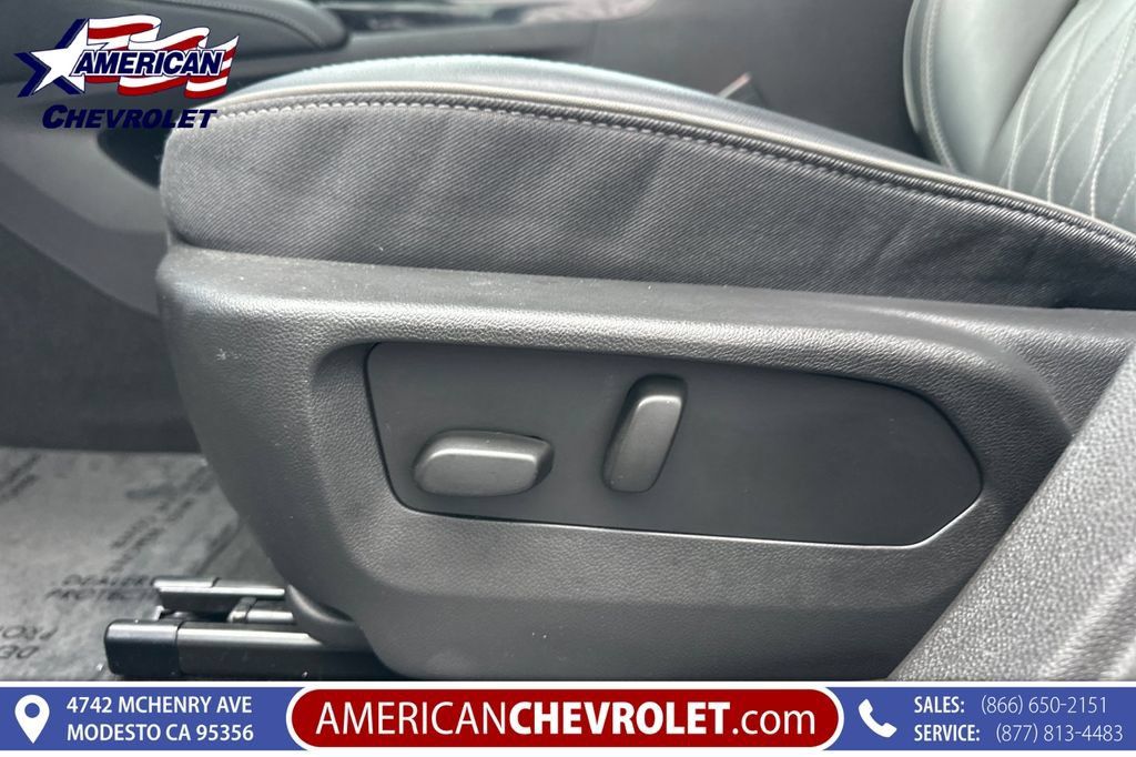 Used 2023 Buick Envision Avenir AWD/4WD image 14