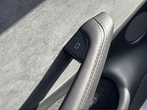 Used 2024 Tesla Model 3 Long Range image 31