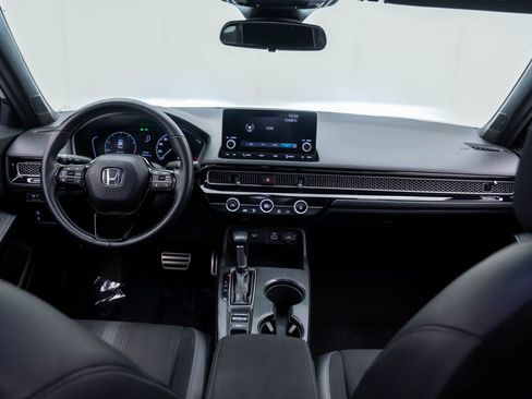 Used 2023 Honda Civic Sport image 9