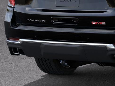 New 2025 GMC Yukon XL Denali w/ Sun & Power Step Package image 15