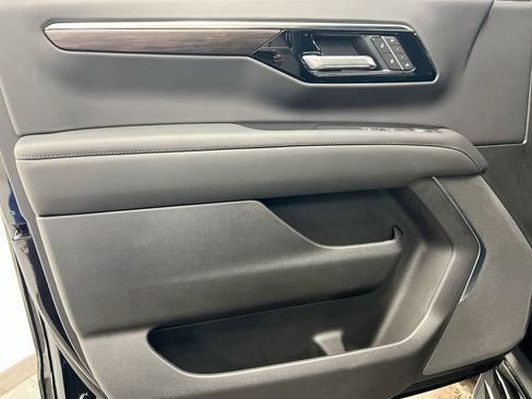 New 2026 Chevrolet Tahoe LT image 21