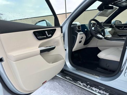 New 2026 Mercedes-Benz GLC 300 4MATIC image 19