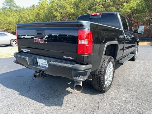 Used 2015 GMC Sierra 2500 Denali w/ Duramax Plus Package image 5