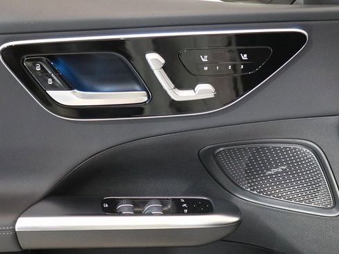 Certified 2025 Mercedes-Benz C 300 4MATIC Sedan image 3