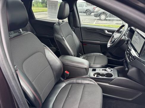 Used 2023 Ford Escape ST-Line w/ Tech Pack #1 AWD/4WD image 13