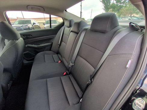 Used 2025 Nissan Altima 2.5 SV FWD image 27