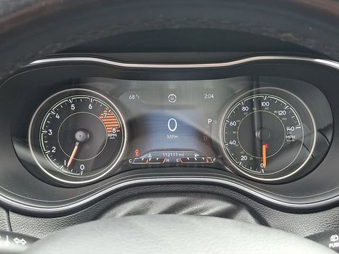 Used 2019 Jeep Cherokee Limited AWD/4WD image 30