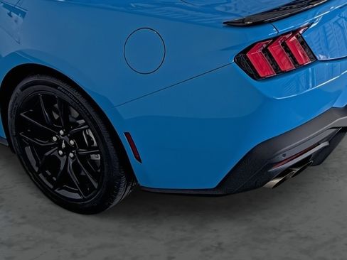 Used 2025 Ford Mustang GT image 9