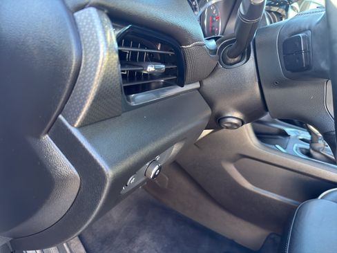 Certified 2023 Chevrolet Traverse Premier w/ Redline Edition image 14