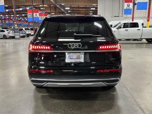 Used 2023 Audi Q7 3.0T Premium w/ Convenience Package AWD/4WD image 4