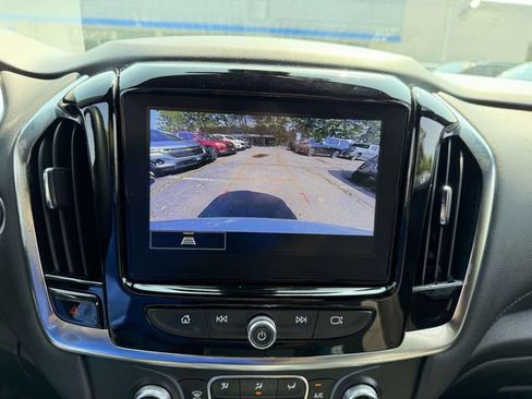 Certified 2023 Chevrolet Traverse LT FWD image 26
