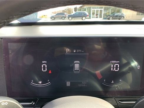 Certified 2024 Hyundai Kona SEL image 12