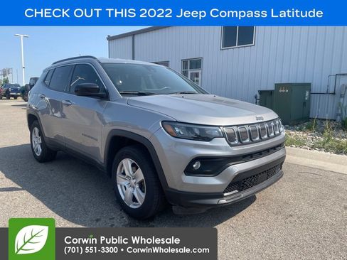 Used 2022 Jeep Compass Latitude w/ Convenience Group AWD/4WD image 1