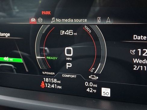 Certified 2024 Audi e-tron GT Premium Plus image 3