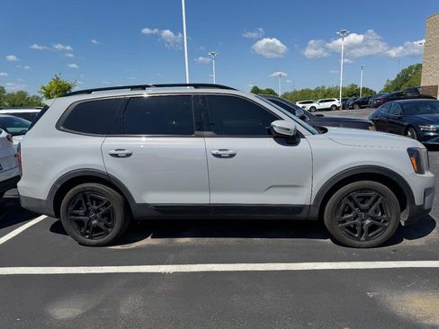 Used 2024 Kia Telluride EX X-Line AWD/4WD image 2