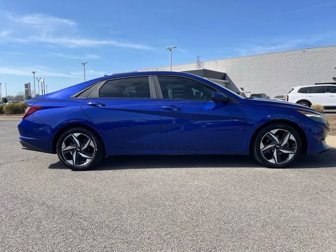 Used 2023 Hyundai Elantra SEL w/ Convenience Package image 8