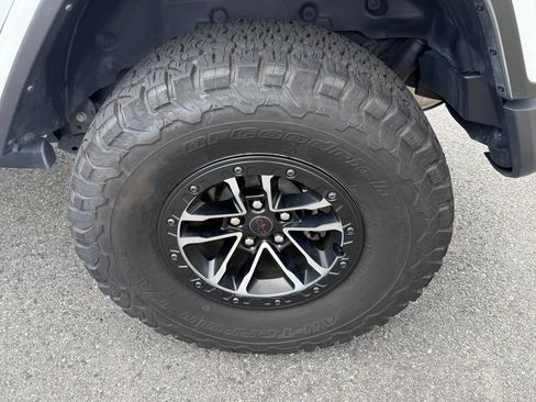 Certified 2025 Jeep Wrangler Unlimited Rubicon AWD/4WD image 17