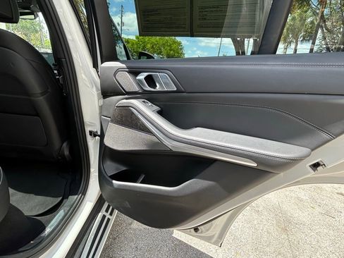 Used 2024 BMW X5 xDrive40i image 40