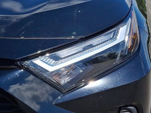 Used 2025 Toyota RAV4 XLE FWD image 9