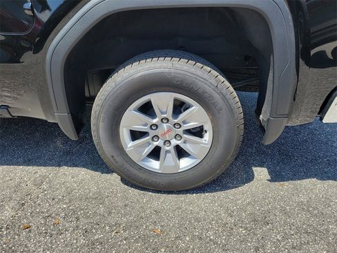 New 2025 GMC Sierra 1500 SLE w/ Preferred Package image 4