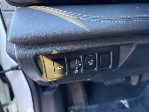 Certified 2023 Subaru Outback Limited XT image 22