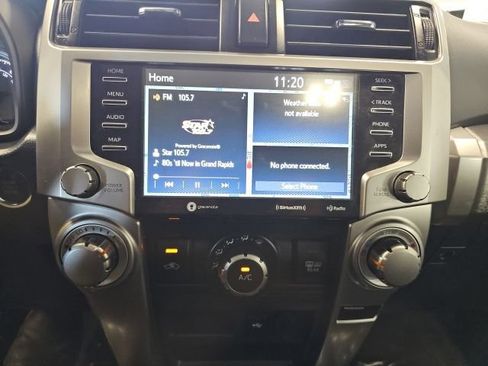 Used 2020 Toyota 4Runner SR5 Premium w/ Moonroof Package AWD/4WD image 24