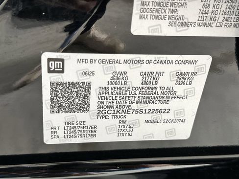 Used 2025 Chevrolet Silverado 2500 LT w/ Convenience Package image 40