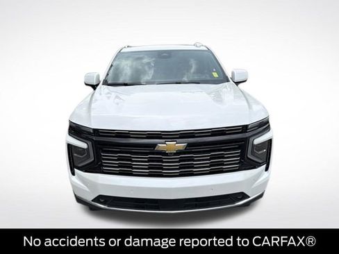 Used 2025 Chevrolet Suburban High Country AWD/4WD image 2