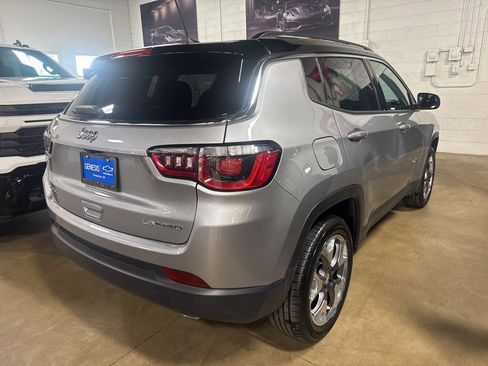 Used 2020 Jeep Compass Limited image 3
