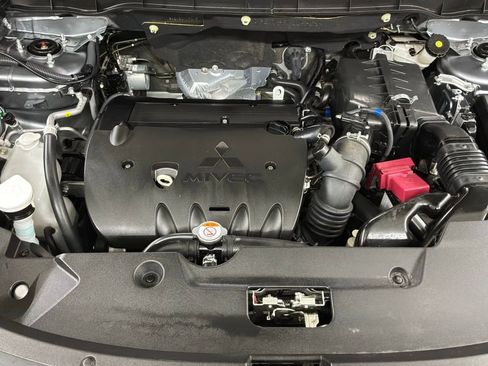 Used 2025 Mitsubishi Outlander Sport ES AWD/4WD image 31