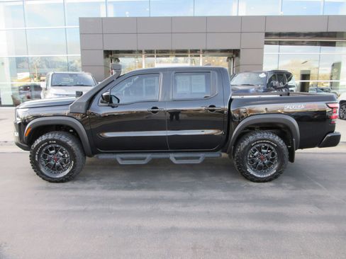 Used 2022 Nissan Frontier PRO-4X w/ Pro-4X Premium Package image 4
