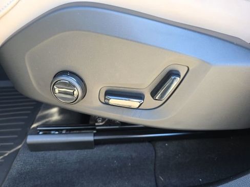 New 2026 Volvo XC60 B5 Plus w/ Climate Package AWD/4WD image 26