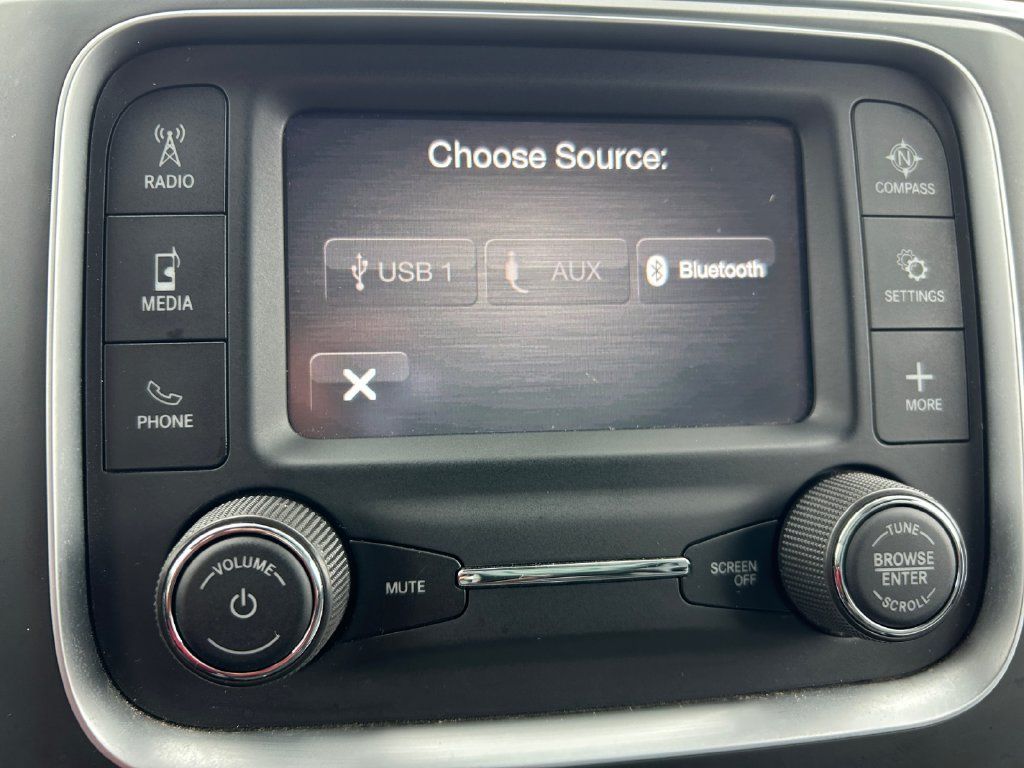 Used 2024 RAM 1500 Classic SLT AWD/4WD image 29