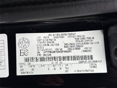 Used 2019 Ford F250 Platinum w/ Platinum Ultimate Package AWD/4WD image 34