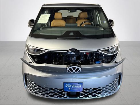 Certified 2025 Volkswagen ID. Buzz Pro S RWD image 23