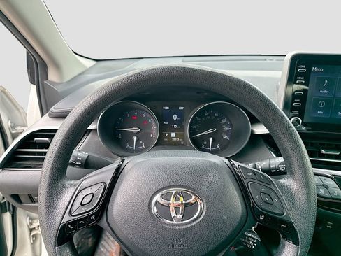 Used 2021 Toyota C-HR LE image 13