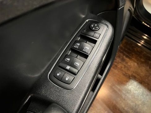 Used 2014 Dodge Charger SXT Plus image 13