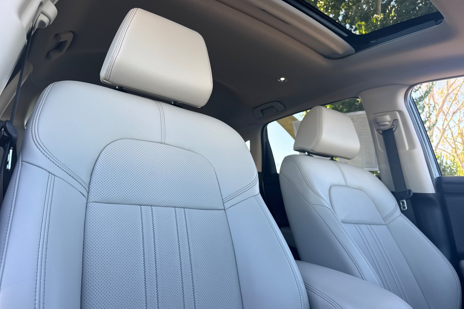 Certified 2025 Honda HR-V EX-L image 17