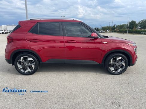 Used 2021 Hyundai Venue SEL FWD image 6