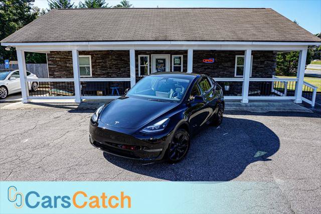 Used 2025 Tesla Model Y Long Range RWD image 2