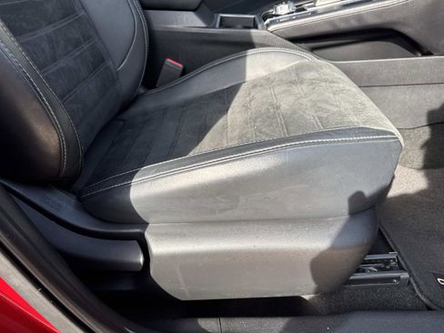 Used 2022 Mitsubishi Outlander SE image 11